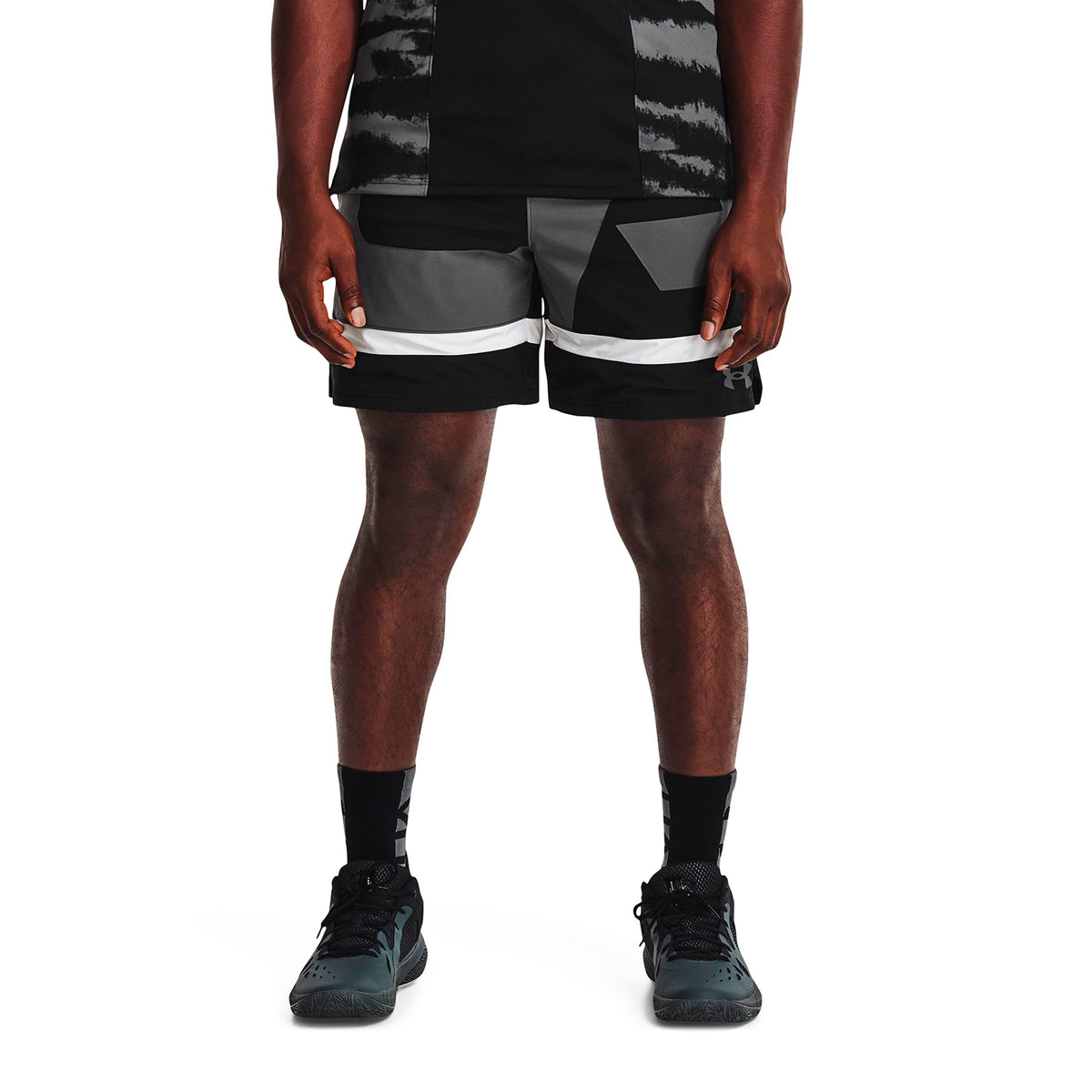Short Basketball Hombre Color Negro-3