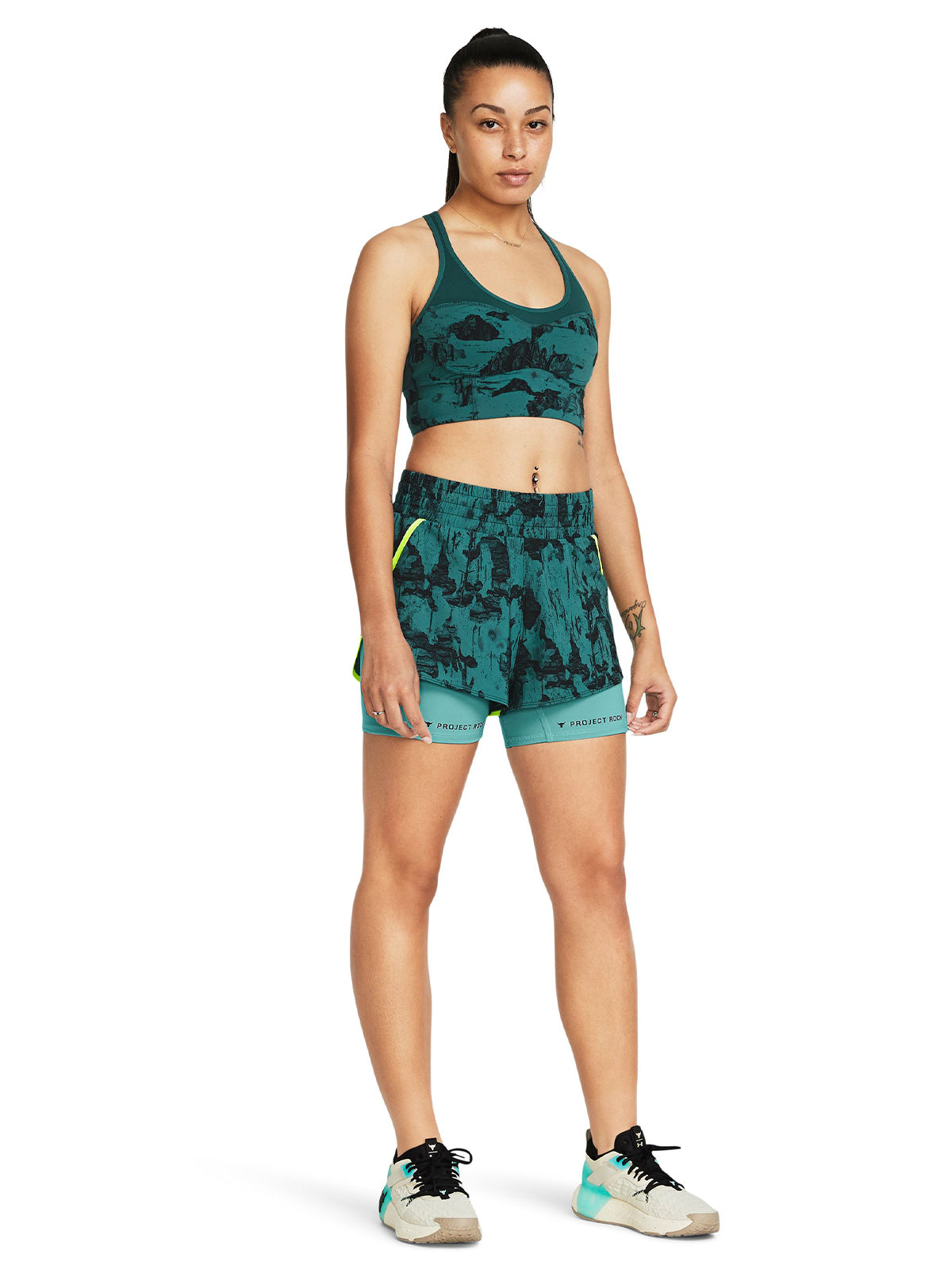 Short Training Mujer Color Verde-3